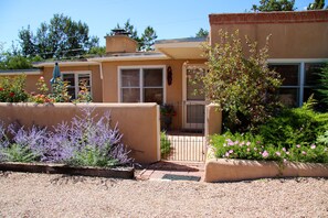 Old Santa Fe Trail Casita