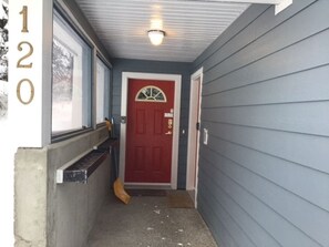 Exterior Entryway to Home 