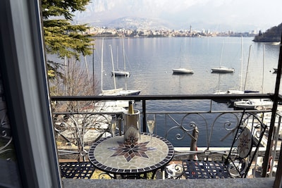 APARTAMENTO DE VACACIONES EN EL LAGO DE COMO - INCREÍBLE VISTA AL LAGO CIR 097083-CNI-00003