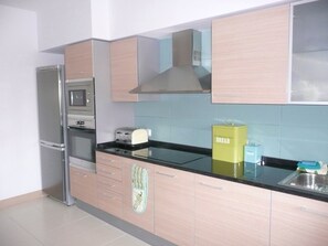 Fully fitted modern kitchen