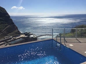 Swimming pool with sea view and private.