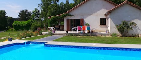 Pool Area and Outside Dining.
