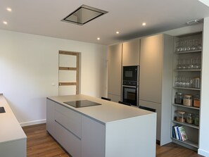New kitchen : 2022