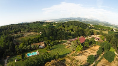 60sqm two-room apartment in a splendid Tuscan farmhouse with swimming pool and exclusive gazebo