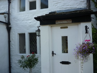 Charming luxury  cottage near Ilkley with great views and fabulous location.