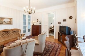 Living area. living room