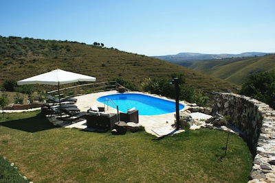 Country house in the nature park in the middle of the olive mountain - pure peace and relaxation