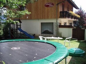Garden. Picture 12