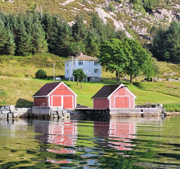  Fresh and clean nature. This is the property seen from seaside.
