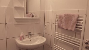 Bath/Shower