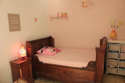 Chambre 1: lit en 120 cm et un lit BZ en 140cm