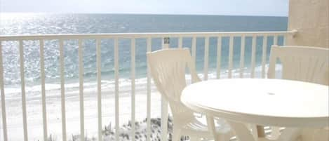 Balcony Dining with a Spectacular View - Right on the Gulf Beach