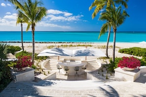 Amazing Beachfront Villa