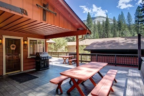 Front deck with grill, partially covered deck, and a view of Wawona Dome