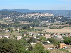 Vue sur le village de La Cadière (en face)