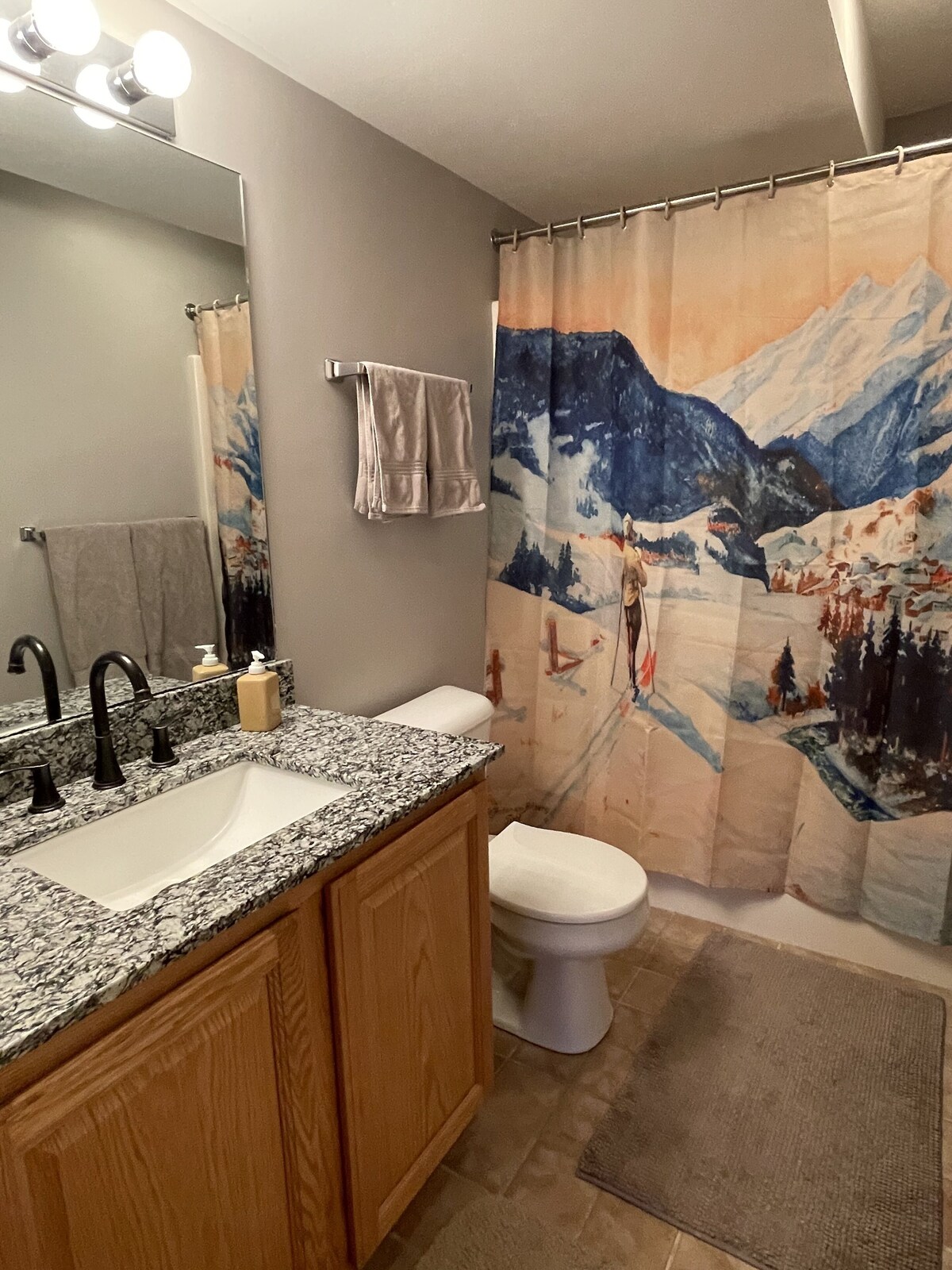 Sunday River Ski In Ski Out Locke Mountain condo with Pool Jacuzzi