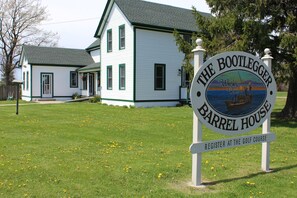 Welcome to the Bootlegger Barrel House