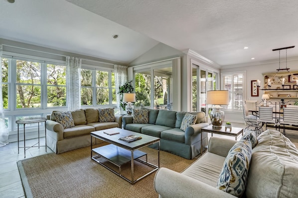 Gorgeous Living Space with a Flat Screen TV