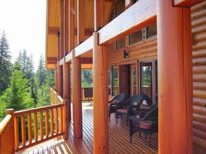 Relax on The Main Floor Covered Deck With Stuart Mt. Views & Wicker Deck Chairs