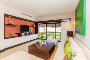 Plenty of sofa space to spread out & enjoy a relaxing night in