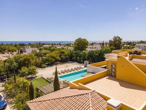 Carvoeiro Rentals Villa Mediterraneo roof terraces