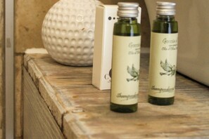 Bathroom amenities