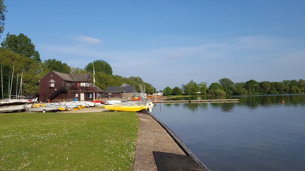 Lake near the apartment that offers various water sports