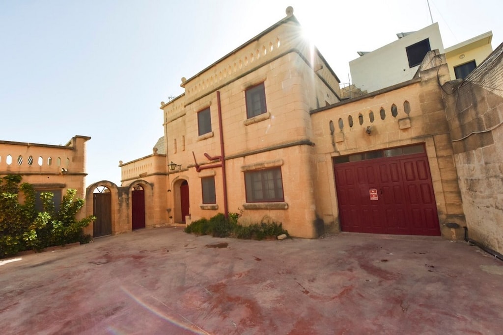 Picture of villa