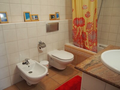 Playa San Juan, 2 room apartment close to the beach me WiFi