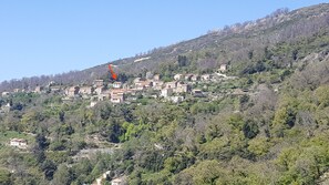 La village de Létia avec la maison