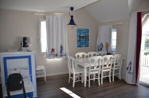 coin repas pour 8 personnes