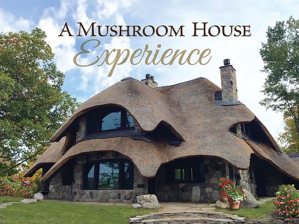 A Charlevoix Mushroom House Experience
