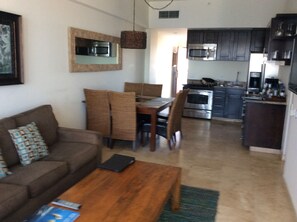 Living area and kitchen 