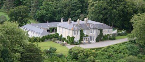 Beaufort House and Cottages