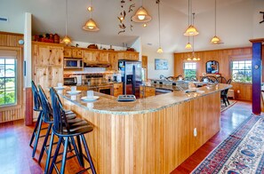 Surf-or-Sound-Realty-Sea-Lady-II-622-Kitchen