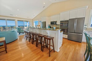 Surf or Sound Realty - 802 - Sweet Dreams - Kitchen -4