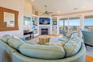 Surf or Sound Realty - 802 - Sweet Dreams - Great Room -1