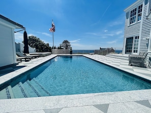 Pool overlooking ocean!