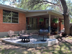 Enjoy cooking burgers or making smores on the fire put or BBQ Grill.