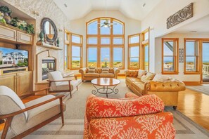 Surf or Sound Realty - 333 - Bramasole - Great Room -1