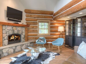 Powder Ridge Rosebud 24, Living, 2
