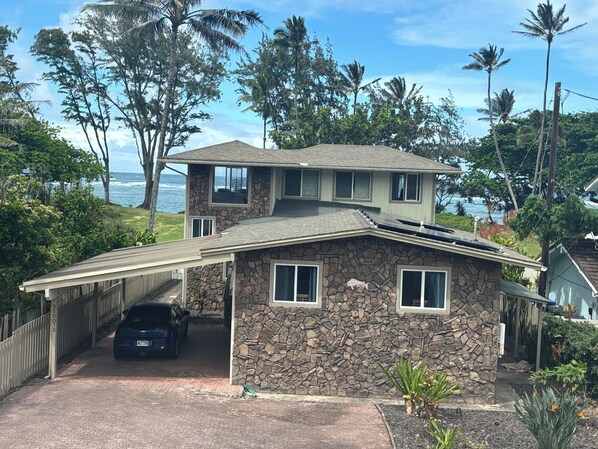 The House with ocean in the back