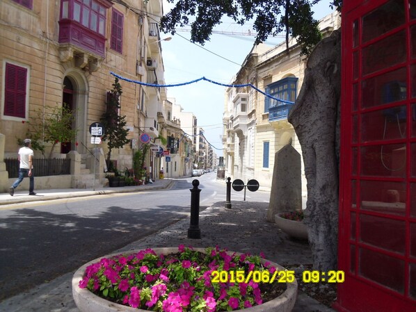 View of the street leading down to the sea. Apartment situated 50 metres away.