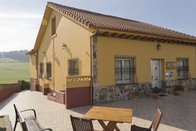 Casa María la Carbayeda for 6 people