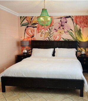 Flamingo room with a king bed 