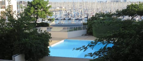 Piscine et Port des Minimes 
Swimming Pool and Harbor