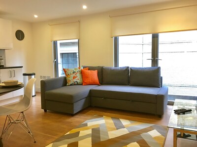 Modern Apt in Bayswater Central London FREE WIFI &AIRCON by City Stay London