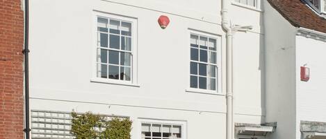 Sea House set in Lymington's best preserved Georgian terrace