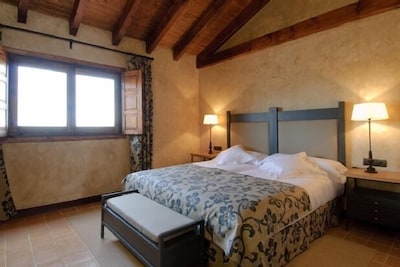 Self catering Cortijo Sierra la Solana 1878 for 20 people