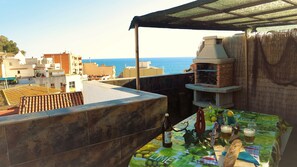 Terrace, barbecue, sea view